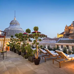 Hotel Palacio Gran Via, A Royal Hideaway *****